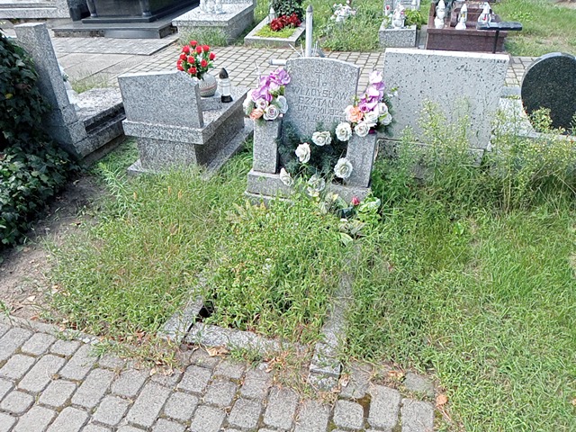 Grób Władysław Szatan